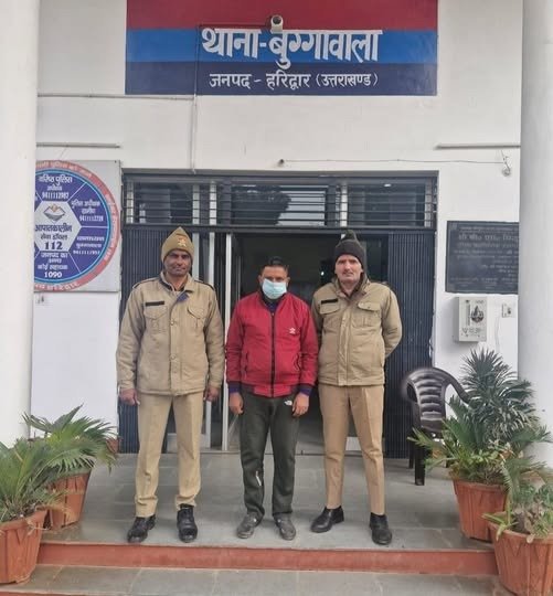 गौकशी गैंग के गैंगलीडर परवेज को हरिद्वार पुलिस ने दबोचा, दर्जनों मामलों में है आरोपी। गौकशी गैंग के गैंगलीडर परवेज को हरिद्वार पुलिस ने दबोचा, दर्जनों मामलों में है आरोपी।