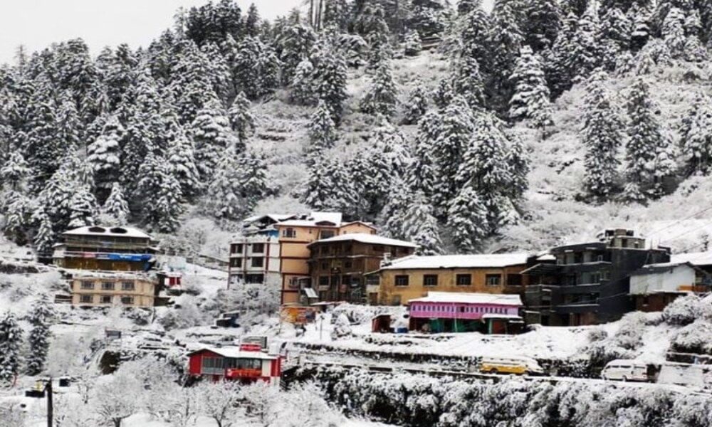 उत्तराखंड में बारिश और बर्फबारी से ठंड में हुआ इजाफा, मौसम विभाग ने जारी किया येलो अलर्ट…