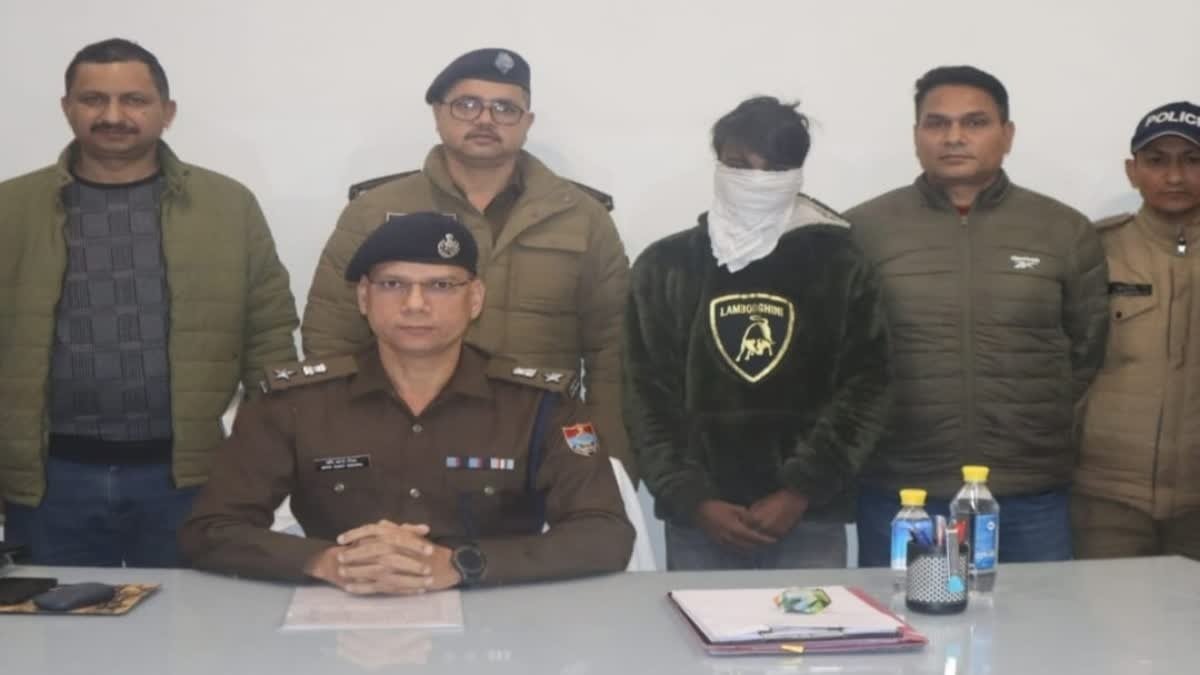 अंकित हत्याकांड में ट्रांजिट कैंप पुलिस ने की बड़ी कार्रवाई, आरोपी पवन को किया गिरफ्तार…