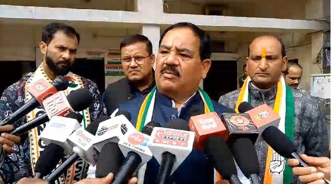 उत्तराखंड में समान नागरिक संहिता के लागू होने का रास्ता साफ, विपक्ष ने उठाए संवैधानिक सवाल… उत्तराखंड में समान नागरिक संहिता के लागू होने का रास्ता साफ, विपक्ष ने उठाए संवैधानिक सवाल…