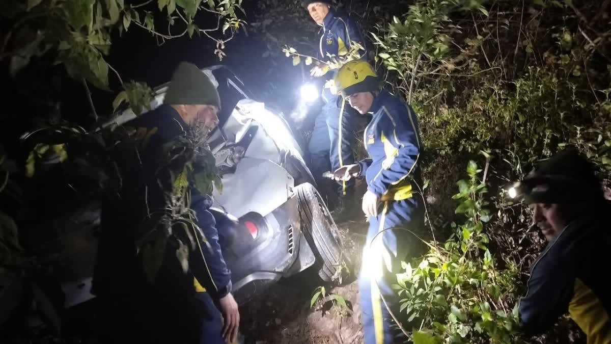 पौड़ी के गुमखाल-सतपुली मार्ग पर हुआ कार हादसा, एसडीआरएफ ने घायल रेस्क्यू कर भेजा अस्पताल…