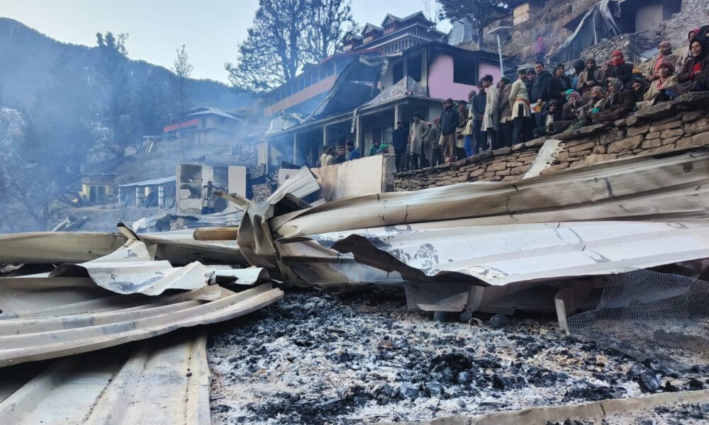 सावणी गांव में भीषण अग्निकांड, सीएम धामी ने प्रभावित परिवारों को हरसंभव सहायता प्रदान करने के दिए निर्देश…