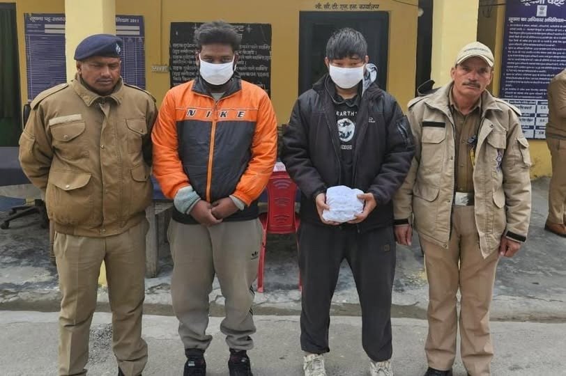 उत्तरकाशी में ड्रग्स तस्करी पर कड़ी कार्रवाई, 712 ग्राम चरस के साथ दो तस्करों को किया गिरफ्तार उत्तरकाशी में ड्रग्स तस्करी पर कड़ी कार्रवाई, 712 ग्राम चरस के साथ दो तस्करों को किया गिरफ्तार