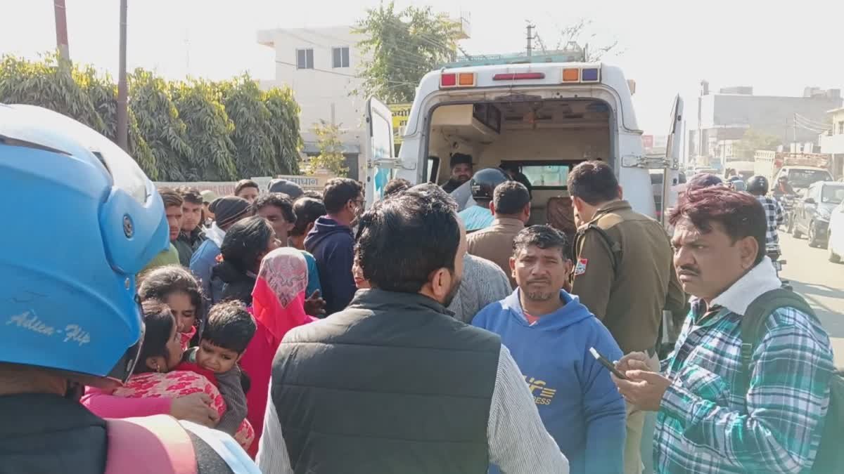 हल्द्वानी में दर्दनाक सड़क हादसा, ट्रक ने बाइक सवार युवक को कुचला, मौके पर हुई मौत… हल्द्वानी में दर्दनाक सड़क हादसा, ट्रक ने बाइक सवार युवक को कुचला, मौके पर हुई मौत…