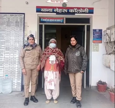 नशा तस्करों के विरुद्ध दून पुलिस की कार्रवाई जारी, 25 ग्राम स्मैक के साथ महिला तस्कर गिरफ्तार।