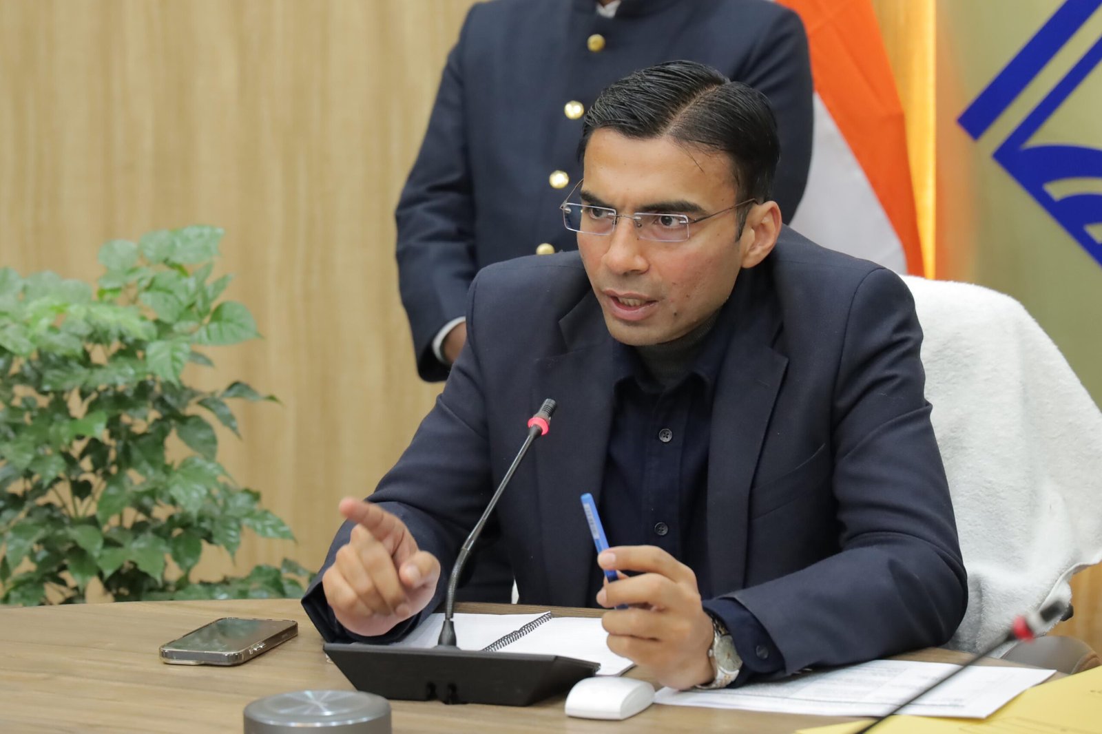 देहरादून में आचार संहिता उल्लंघन, निर्वाचन आयोग ने जिलाधिकारी सविन बंसल को जारी किया नोटिस… देहरादून में आचार संहिता उल्लंघन, निर्वाचन आयोग ने जिलाधिकारी सविन बंसल को जारी किया नोटिस…
