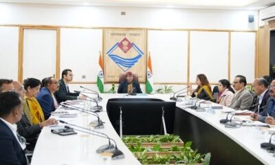 मुख्य सचिव राधा रतूड़ी ने आज सचिवालय में की राज्य की विभिन्न योजनाओं की समीक्षा, महिला सशक्तिकरण पर दिया जोर…
