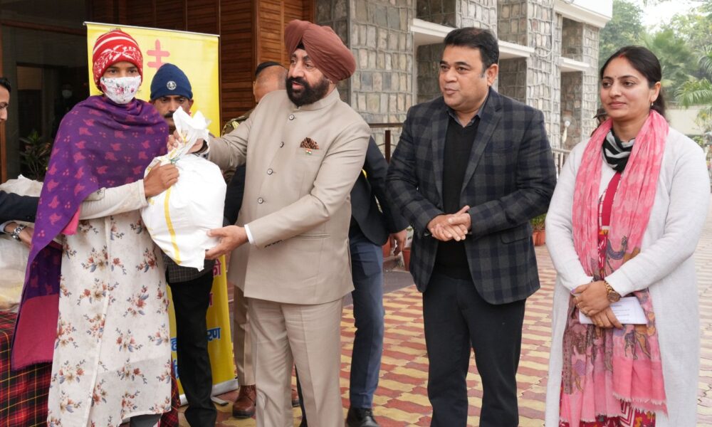 टीबी उन्मूलन में राज्यपाल गुरमीत सिंह ने की पहल, टीबी रोगियों को गोद लेकर स्वास्थ्य सुरक्षा का किया संकल्प….