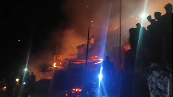 उत्तरकाशी में सावणी गांव में भीषण अग्निकांड, 9 भवन जलकर राख, 76 वर्षीय महिला की मौत…