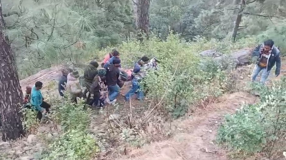 पौड़ी बस दुर्घटना पर मुख्यमंत्री धामी ने जताया शोक, घायलों के शीघ्र स्वस्थ होने की कामना ! पौड़ी बस दुर्घटना पर मुख्यमंत्री धामी ने जताया शोक, घायलों के शीघ्र स्वस्थ होने की कामना !