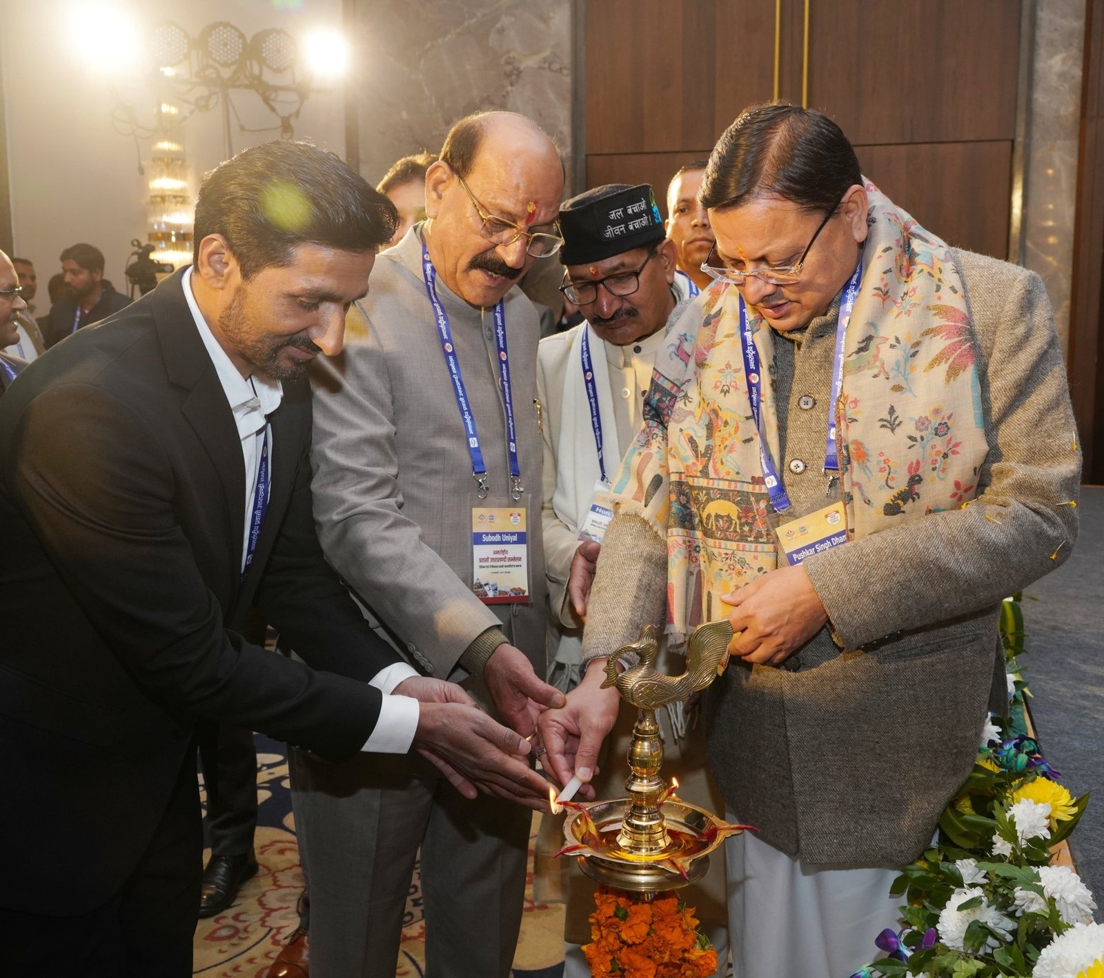 प्रवासी उत्तराखंडी सम्मेलन: मुख्यमंत्री धामी ने विकास और निवेश की संभावनाओं पर दिया जोर ! प्रवासी उत्तराखंडी सम्मेलन: मुख्यमंत्री धामी ने विकास और निवेश की संभावनाओं पर दिया जोर !