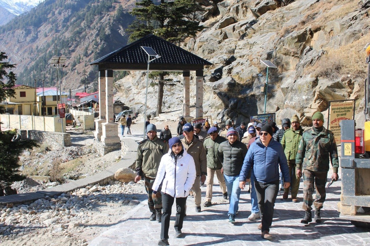 प्रधानमंत्री नरेंद्र मोदी के प्रस्तावित भ्रमण कार्यक्रम की तैयारियों का जिलाधिकारी ने किया निरीक्षण, अधिकारियों को दिए निर्देश…