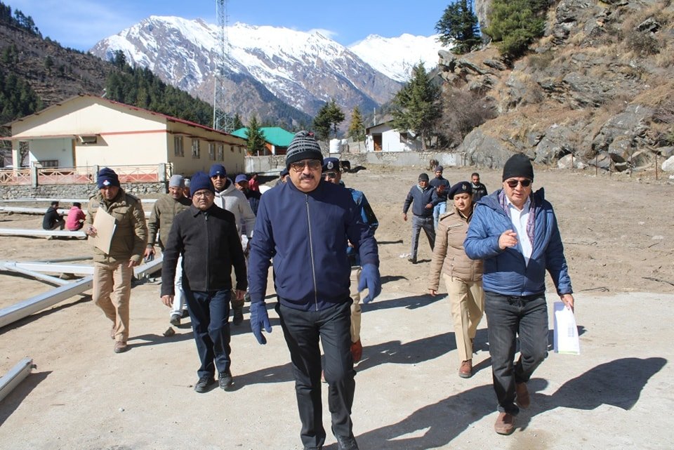 उत्तरकाशी में पीएम मोदी की प्रस्तावित यात्रा की तैयारियां तेज, आयुक्त गढ़वाल मंडल ने तैयारियों का किया निरीक्षण… उत्तरकाशी में पीएम मोदी की प्रस्तावित यात्रा की तैयारियां तेज, आयुक्त गढ़वाल मंडल ने तैयारियों का किया निरीक्षण…
