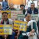 विधानसभा सत्र के दूसरे दिन कांग्रेस के तेवर तल्ख, विधायकों ने सीढ़ियों पर बैठकर किया विरोध प्रदर्शन…
