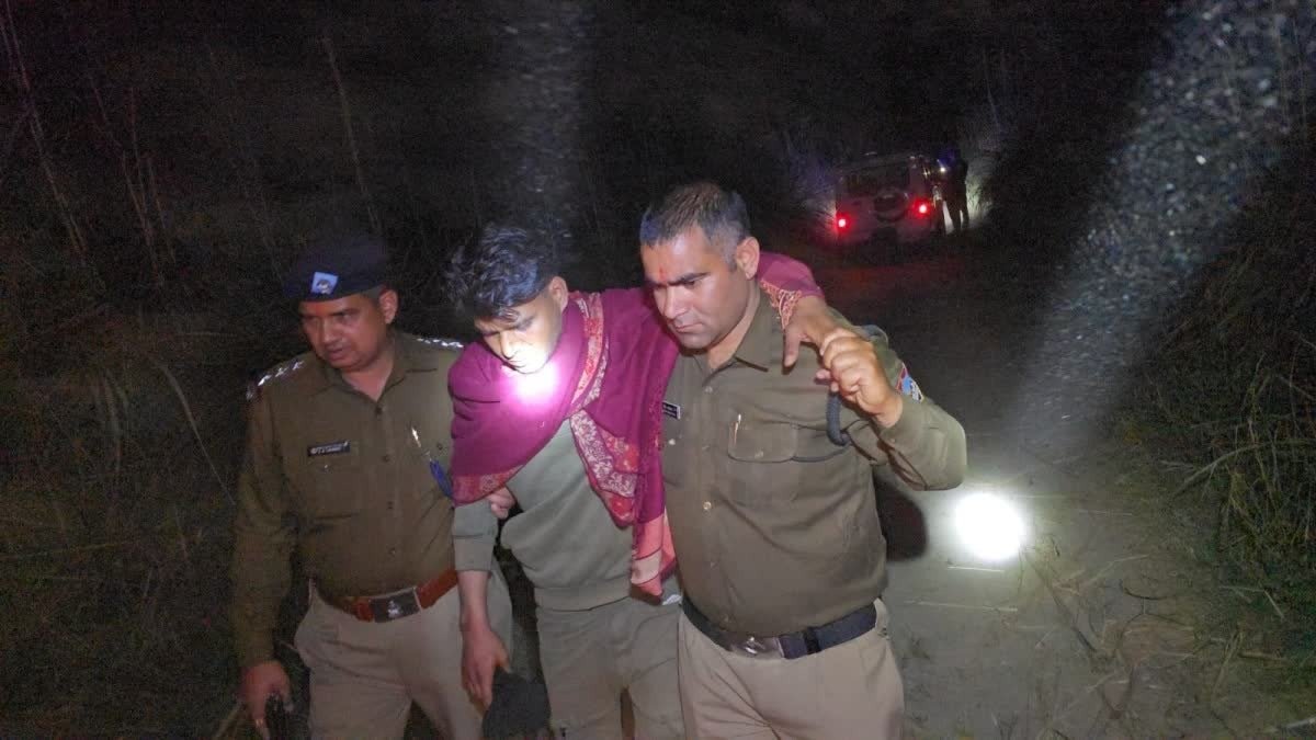 रुड़की में मंगलौर अंकित हत्याकांड के मास्टमाइंड से पुलिस मुठभेड़, पैर में लगी गोली, गिरफ्तार… रुड़की में मंगलौर अंकित हत्याकांड के मास्टमाइंड से पुलिस मुठभेड़, पैर में लगी गोली, गिरफ्तार…