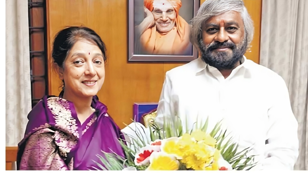 उत्तराखंड की मीनाक्षी नेगी बनीं कर्नाटक वन विभाग की पहली महिला प्रमुख, महिलाओं के लिए बनी प्रेरणा… उत्तराखंड की मीनाक्षी नेगी बनीं कर्नाटक वन विभाग की पहली महिला प्रमुख, महिलाओं के लिए बनी प्रेरणा…