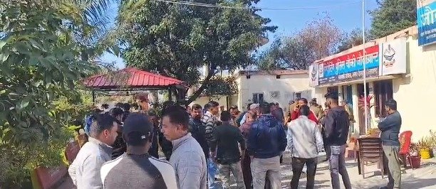 जौली ग्रांट में 21 वर्षीय युवती ने की आत्महत्या , होम स्टे में पंखे से लटका मिला शव….