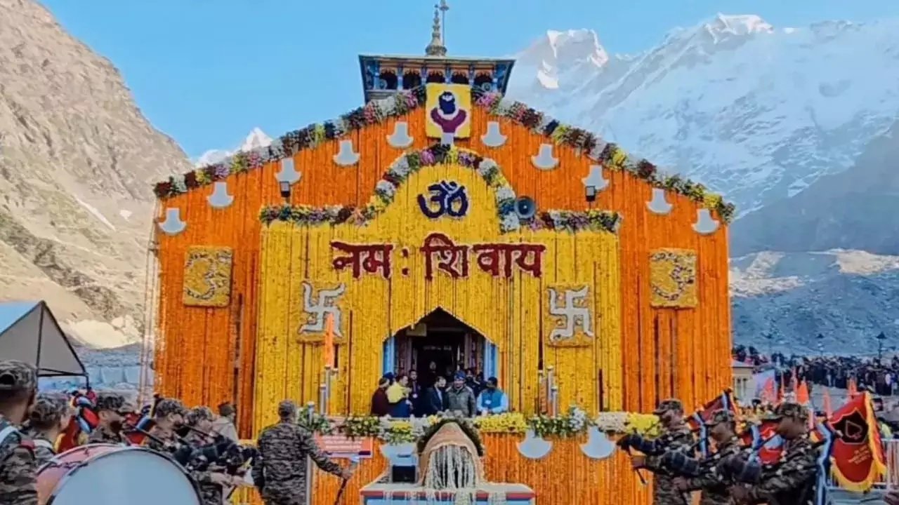 केदारनाथ में गैर हिंदुओं पर प्रतिबंध लगाने की तैयारी, विधायक आशा नौटियाल ने दी जानकारी… केदारनाथ में गैर हिंदुओं पर प्रतिबंध लगाने की तैयारी, विधायक आशा नौटियाल ने दी जानकारी…