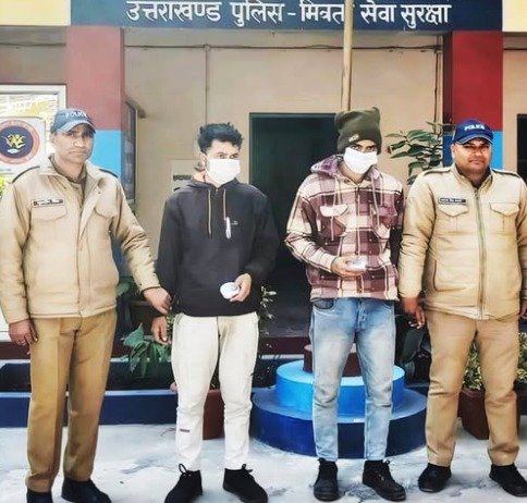 नशे के खिलाफ पौड़ी पुलिस का बड़ा अभियान, 10.3 ग्राम अवैध स्मैक के साथ दो तस्कर गिरफ्तार..