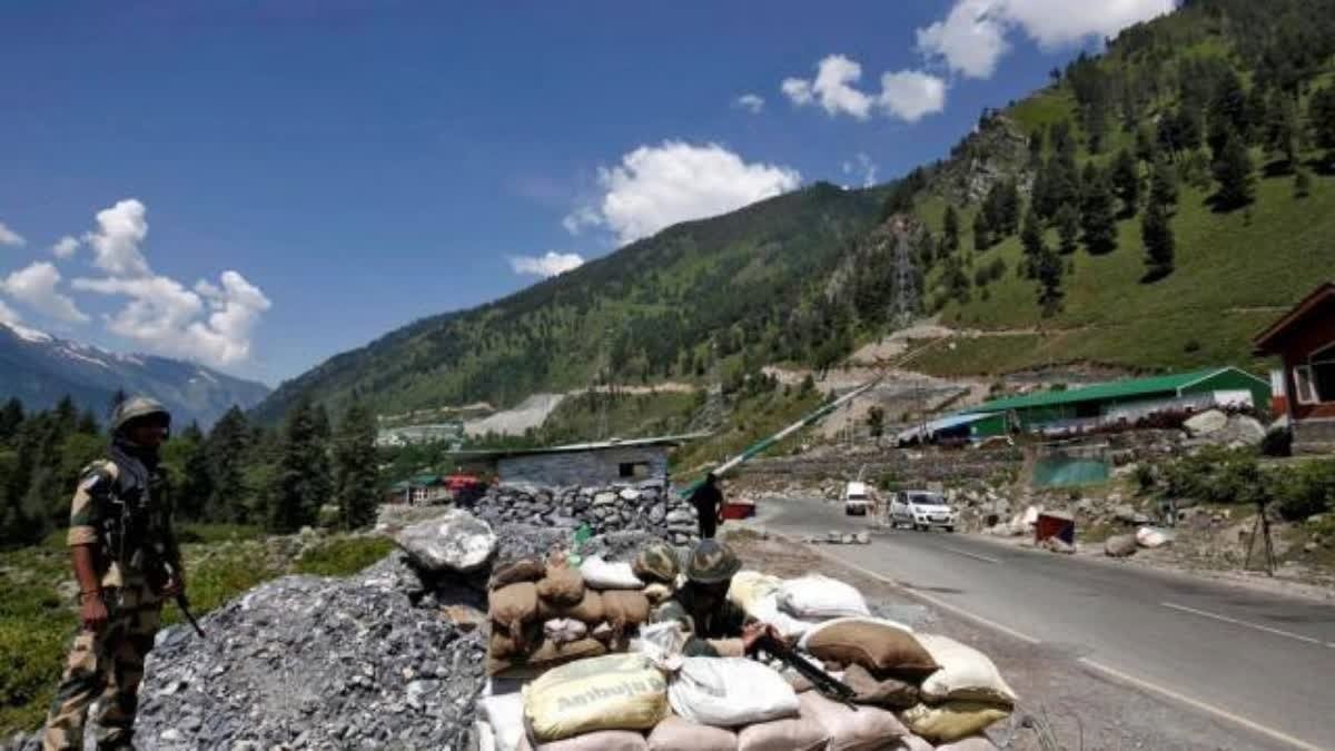 चमोली में भारत-तिब्बत सीमा इनर लाइन परमिट का ऑनलाइन आवेदन कर सकेंगे पर्यटक, जिला प्रशासन ने तैयार की वेबसाइट…