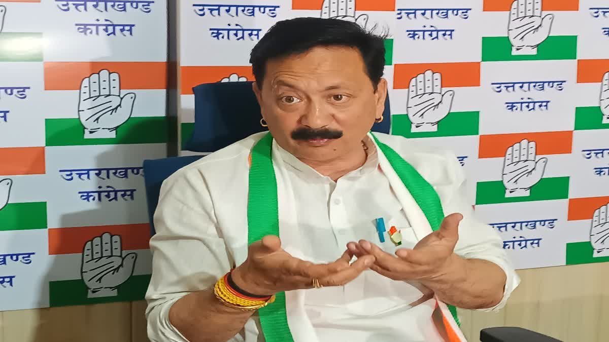 धामी सरकार की अवैध मदरसों पर कार्रवाई , कांग्रेस ने वोट बैंक की राजनीति करने के लगाए आरोप….