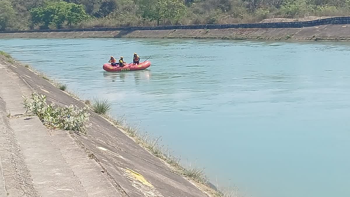 चीला शक्ति नहर में नहाते वक्त डूबे दो पर्यटक , एक की बचाई जान , दुसरे की तलाश जारी….