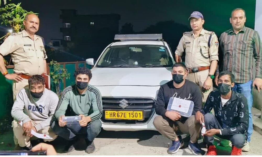 देहरादून पुलिस ने कार लूट मामले का किया खुलासा , चार आरोपी गिरफ्तार….