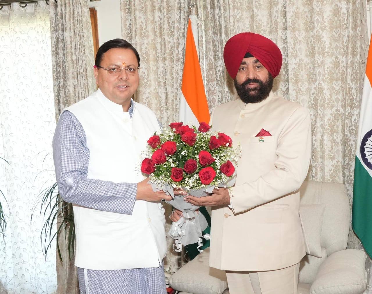 सीएम धामी ने राजभवन में राज्यपाल से की भेंट , प्रदेश के विभिन्न विषयों पर की चर्चा…..