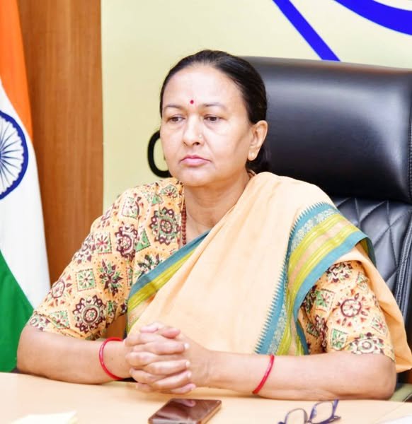 सचिवालय में आयोजित हुई ईएफसी बैठक , मुख्य सचिव राधा रतूड़ी ने विभिन्न विकास कार्यों के लिए वित्तीय राशि की मंजूर….