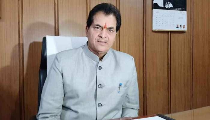 विवादों के बीच प्रेमचंद अग्रवाल को मिली नयी जिम्मेदारी , बनाये गए जीओएम सदस्य….. विवादों के बीच प्रेमचंद अग्रवाल को मिली नयी जिम्मेदारी , बनाये गए जीओएम सदस्य…..