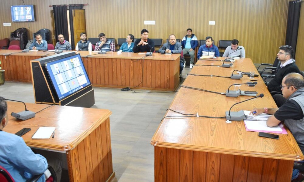 टिम्मरसैंण यात्रा तैयारियों को लेकर जिलाधिकारी ने की समीक्षा बैठक, पौराणिक महत्व पर की चर्चा…