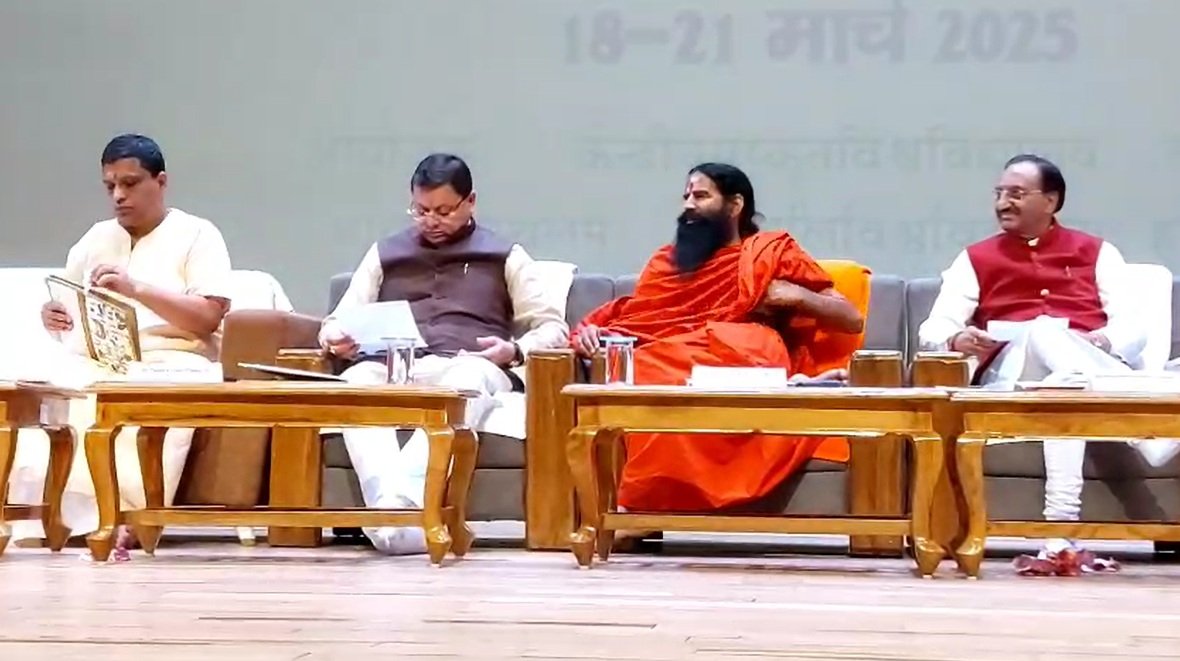 हरिद्वार पहुंचे सीएम धामी , शास्त्रोत्सव समापन समारोह में की शिरकत !