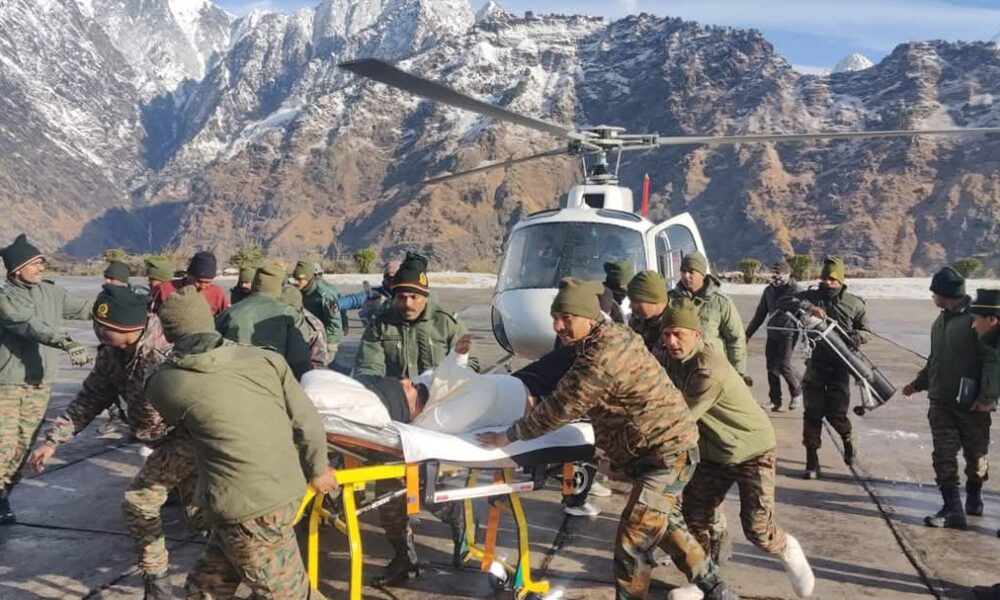 चमोली में रेस्क्यू अभियान जारी , 50 श्रमिकों को निकाला , 4 की मौत….