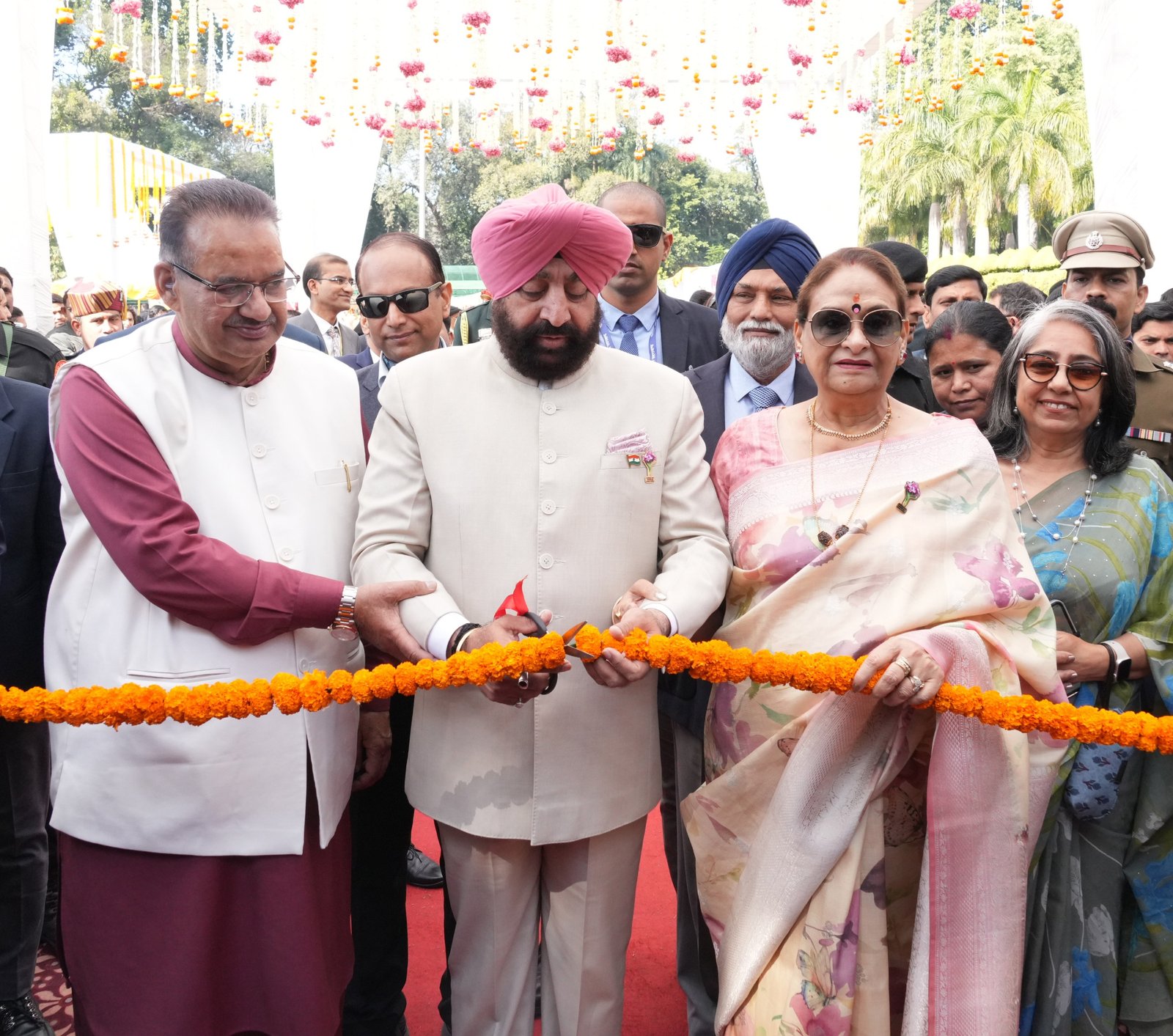 3 दिवसीय ‘वसंतोत्सव-2025’ का हुआ शुभारंभ , 2231 प्रतिभागियों ने लिया भाग….. 3 दिवसीय ‘वसंतोत्सव-2025’ का हुआ शुभारंभ , 2231 प्रतिभागियों ने लिया भाग…..