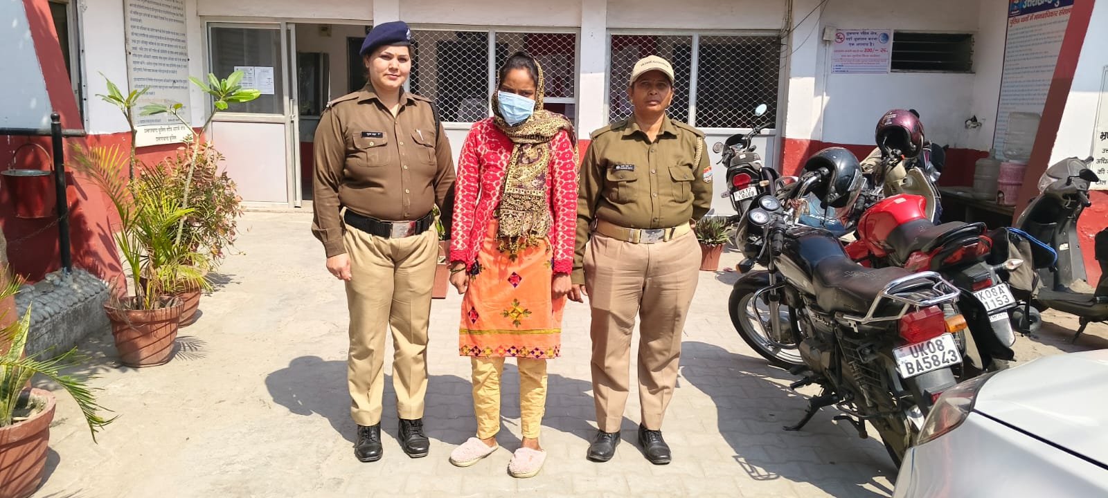 हरिद्वार में दिल दहला देने वाली घटना: मां ने अपनी जुड़वां बच्चियों की हत्या की, वजह जानकर चौंक जाएंगे आप ! हरिद्वार में दिल दहला देने वाली घटना: मां ने अपनी जुड़वां बच्चियों की हत्या की, वजह जानकर चौंक जाएंगे आप !