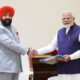 राज्यपाल गुरमीत सिंह ने प्रधानमंत्री नरेंद्र मोदी से की शिष्टाचार भेंट , ‘गवर्नर्स डिजिटल हब’ और ‘इटरनल गुरु’ चैटबॉट का ब्रोशर किया भेंट…..