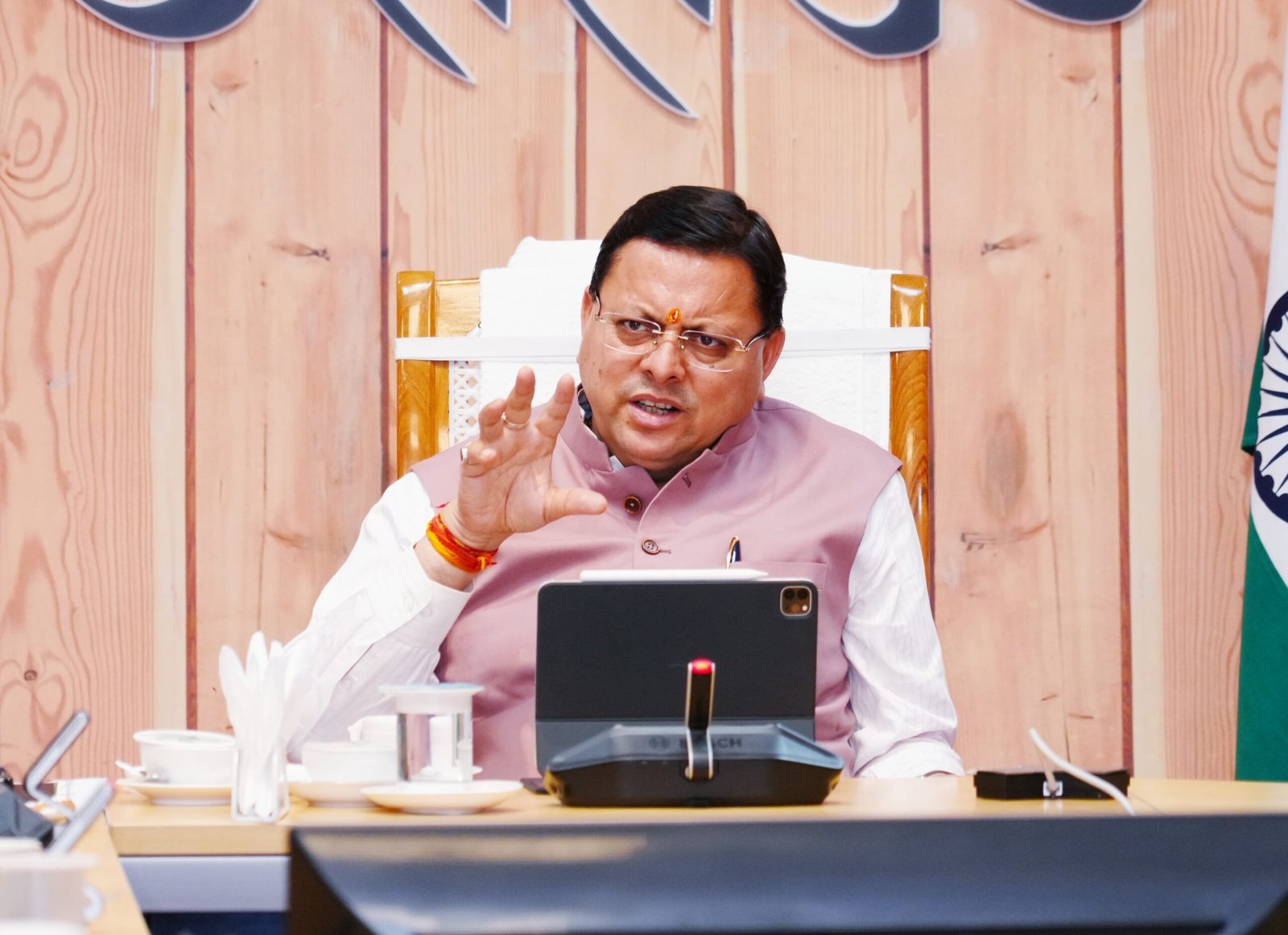 मुख्यमंत्री पुष्कर सिंह धामी ने की 1064 हेल्पलाइन बैठक , भ्रष्टाचार के खिलाफ कड़े कदम उठाने के दिए निर्देश….. मुख्यमंत्री पुष्कर सिंह धामी ने की 1064 हेल्पलाइन बैठक , भ्रष्टाचार के खिलाफ कड़े कदम उठाने के दिए निर्देश…..