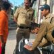 सेलाकुई में किरायेदारों और बाहरी व्यक्तियों का सत्यापन, पुलिस ने 50 मकान मालिकों के खिलाफ किए चालान..