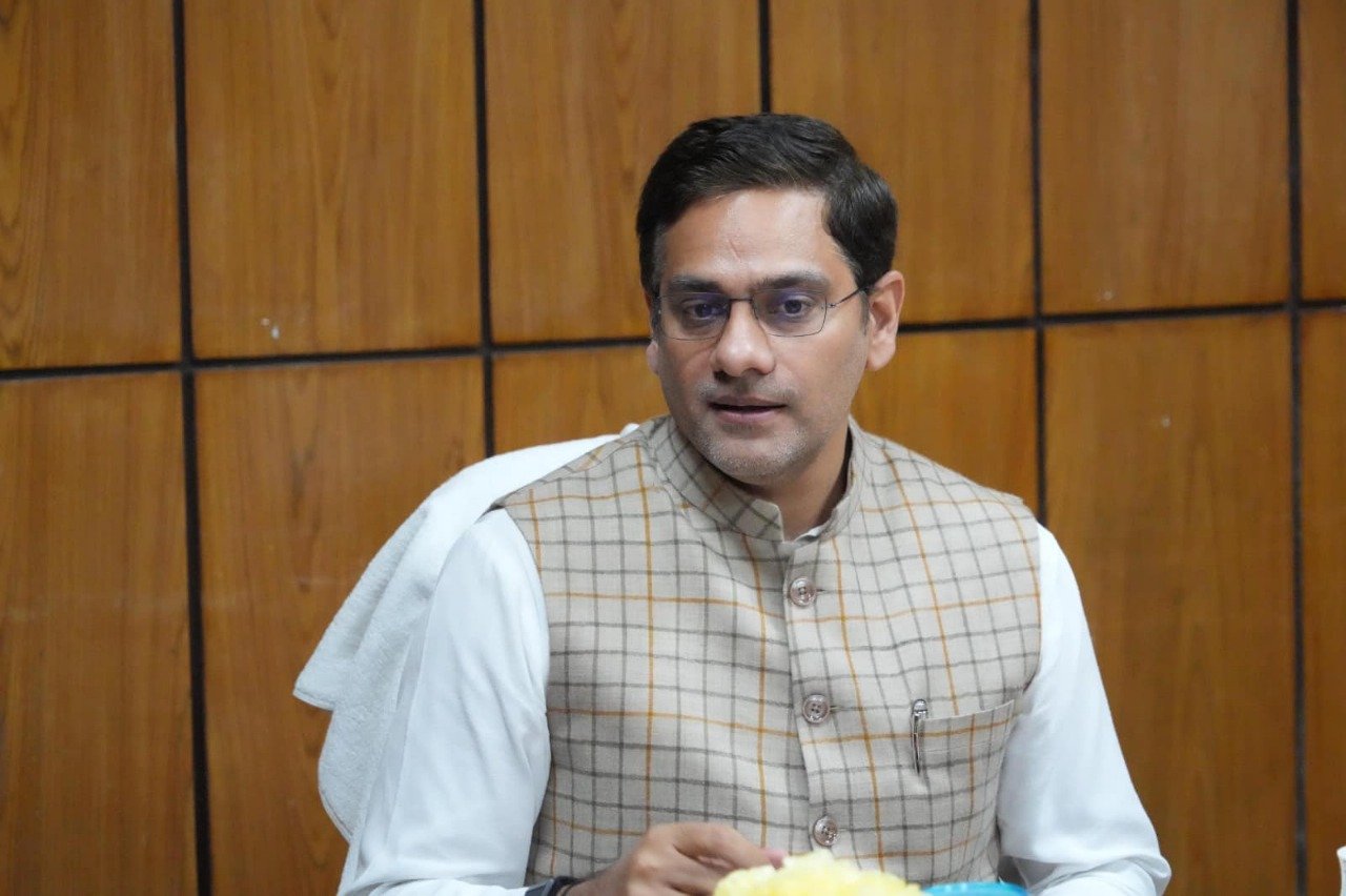 विधायक निधि के उपयोग में कैबिनेट मंत्री सौरभ बहुगुणा और गणेश जोशी सक्रिय, डॉ. धन सिंह रावत और प्रेमचंद अग्रवाल पीछे… विधायक निधि के उपयोग में कैबिनेट मंत्री सौरभ बहुगुणा और गणेश जोशी सक्रिय, डॉ. धन सिंह रावत और प्रेमचंद अग्रवाल पीछे…