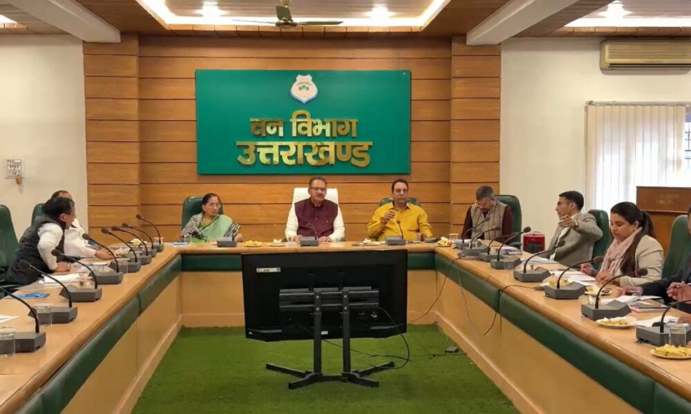देहरादून में चार लेन एलिवेटेड कॉरिडोर निर्माण को लेकर महत्वपूर्ण बैठक, यातायात दबाव में कमी का लक्ष्य…