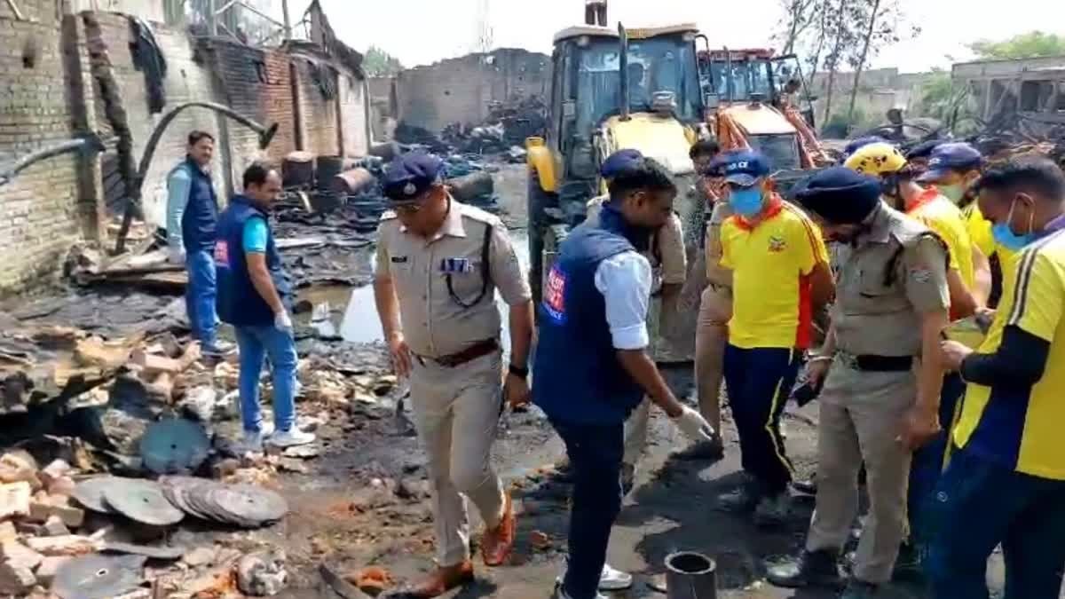 हरिद्वार केमिकल फैक्ट्री में भीषण आग , 9 घंटे की मशक्कत के बाद पाया काबू , 2 की मौत….. हरिद्वार केमिकल फैक्ट्री में भीषण आग , 9 घंटे की मशक्कत के बाद पाया काबू , 2 की मौत…..