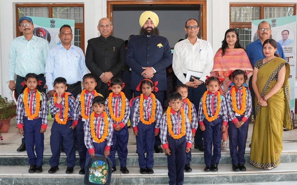 राजभवन में आयोजित हुआ प्रवेशोत्सव-2025 कार्यक्रम ,राज्यपाल ने ‘स्कूल डैश-बोर्ड’ का किया लोकार्पण…..
