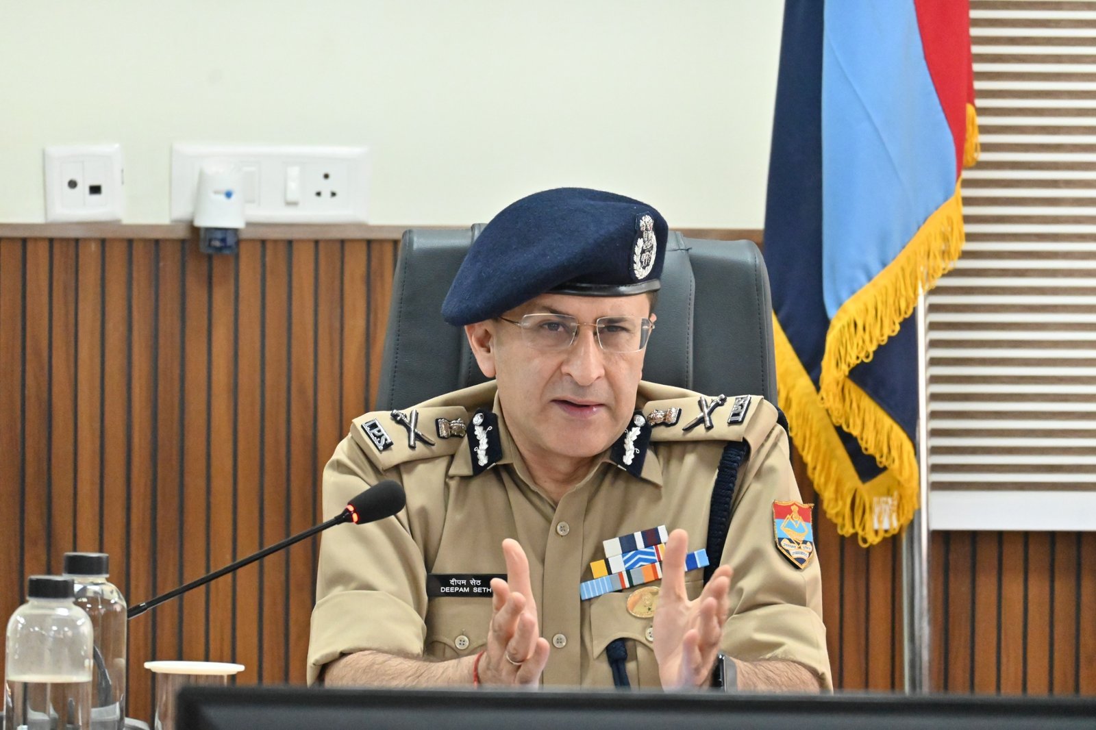 DGP दीपम सेठ द्वारा राज्यव्यापी अपराध नियंत्रण अभियान की समीक्षा- कानून व्यवस्था, अपराध नियंत्रण और तकनीकी नवाचारों को लेकर लिए अहम निर्णय… DGP दीपम सेठ द्वारा राज्यव्यापी अपराध नियंत्रण अभियान की समीक्षा- कानून व्यवस्था, अपराध नियंत्रण और तकनीकी नवाचारों को लेकर लिए अहम निर्णय…