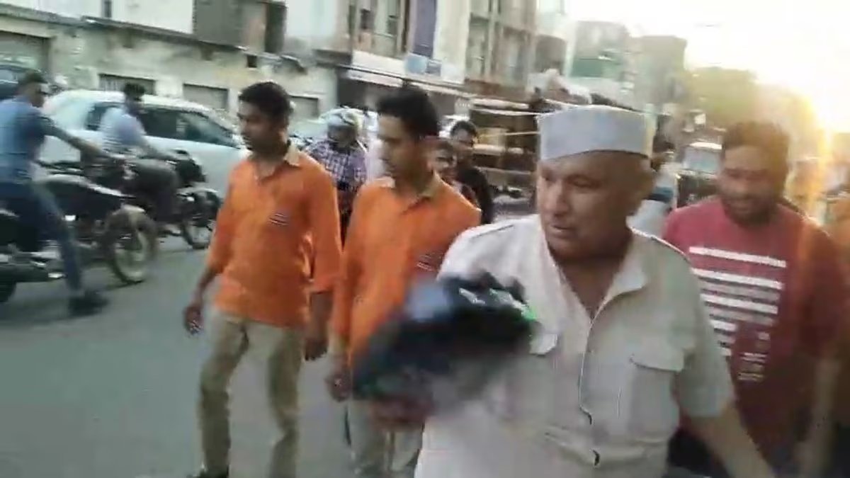 सड़क पर फेंककर तोड़े स्मार्ट मीटर, पूर्व विधायक पर मुकदमा दर्ज… सड़क पर फेंककर तोड़े स्मार्ट मीटर, पूर्व विधायक पर मुकदमा दर्ज…