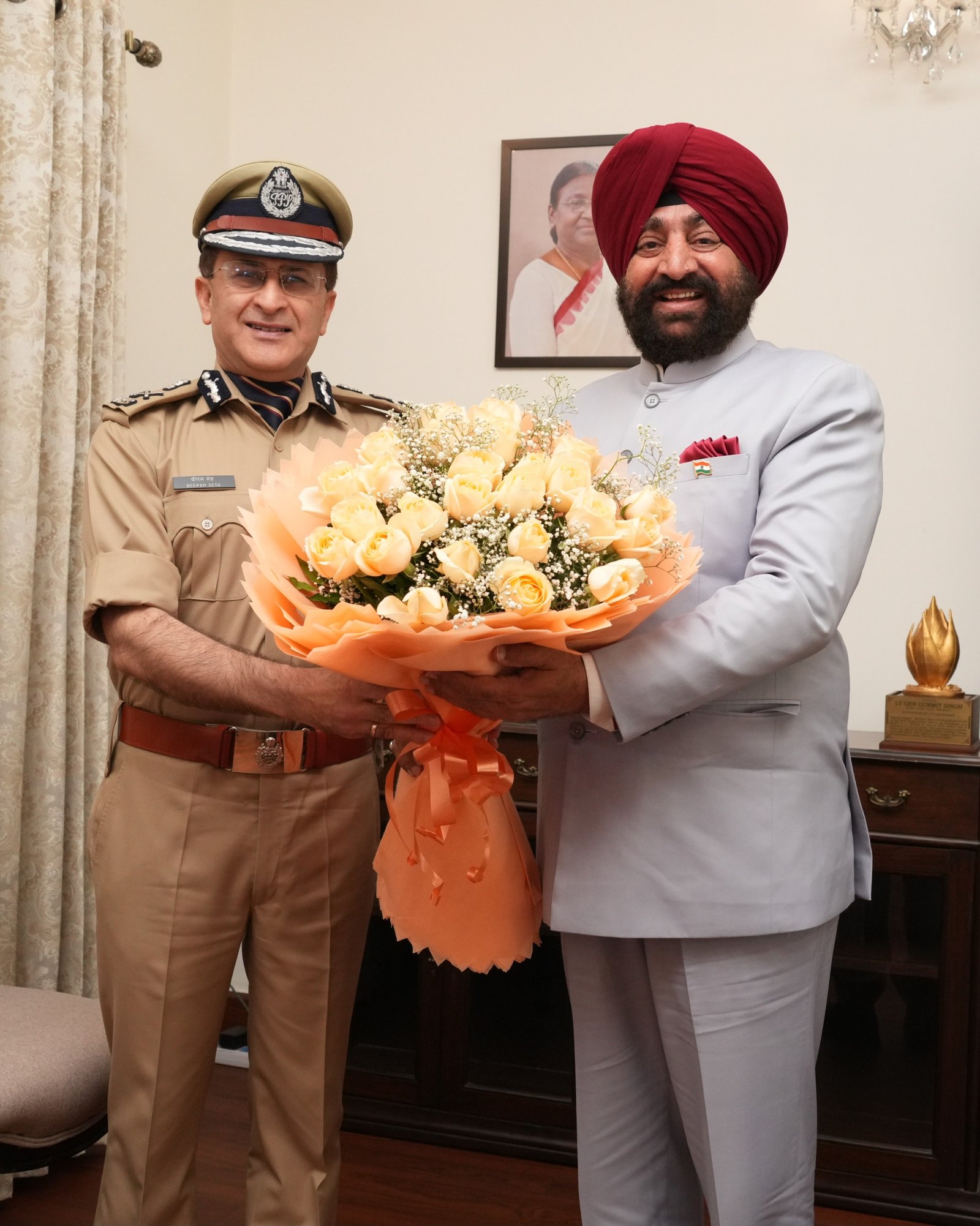 राज्यपाल से मिले पुलिस महानिदेशक दीपम सेठ , सुरक्षा, नशामुक्ति और पुलिस प्रशिक्षण पर की चर्चा…..