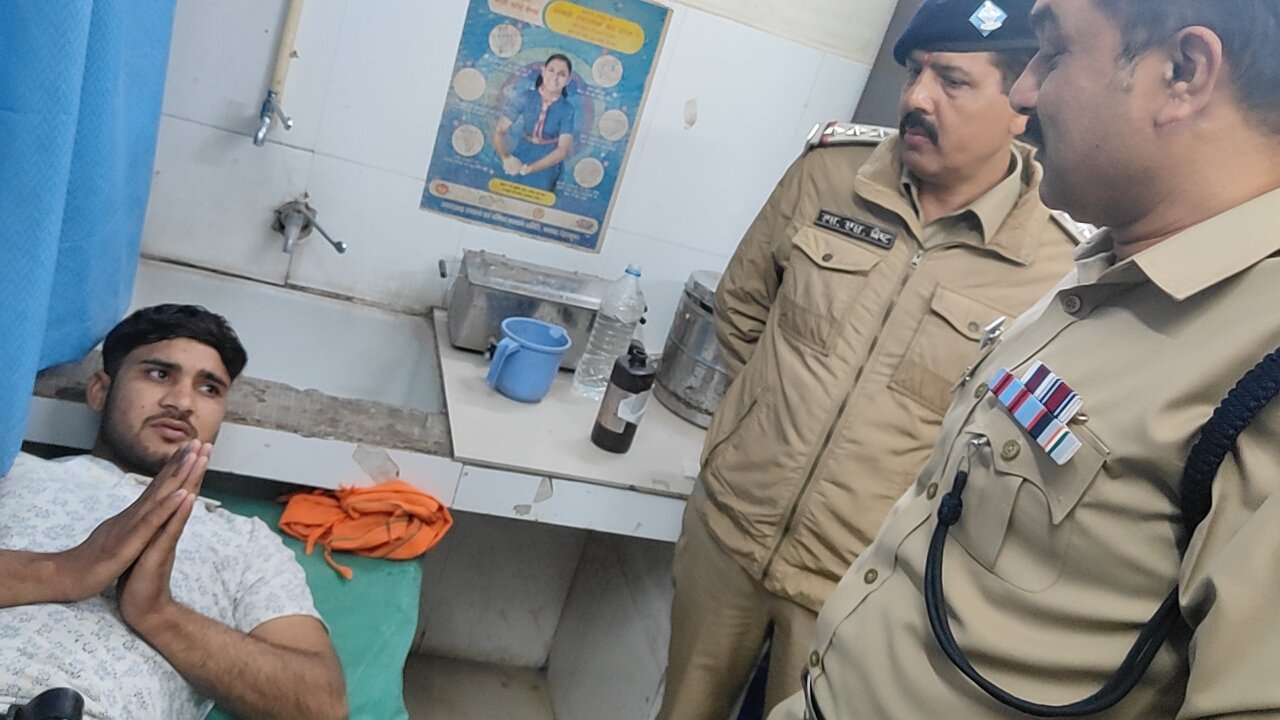 देहरादून में गौतस्करी पर बड़ी कार्रवाई , शातिर बदमाश मुठभेड़ में गिरफ्तार….. देहरादून में गौतस्करी पर बड़ी कार्रवाई , शातिर बदमाश मुठभेड़ में गिरफ्तार…..