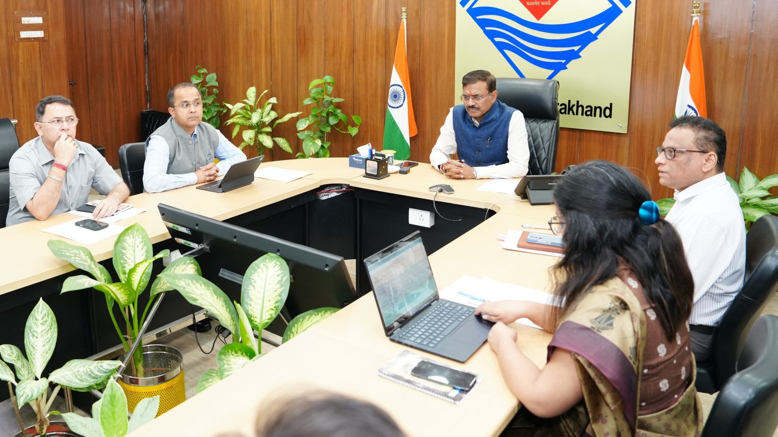 मुख्य सचिव आनन्द बर्द्धन की अध्यक्षता में हुई एचपीसी बैठक, जलापूर्ति कार्यक्रम को मिली नई दिशा ! मुख्य सचिव आनन्द बर्द्धन की अध्यक्षता में हुई एचपीसी बैठक, जलापूर्ति कार्यक्रम को मिली नई दिशा !