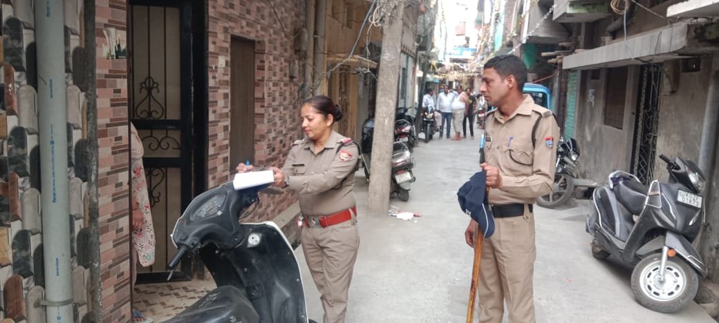 फिर चला दून पुलिस का सत्यापन अभियान , 38 मकान मालिकों का पुलिस एक्ट में किया चालान….