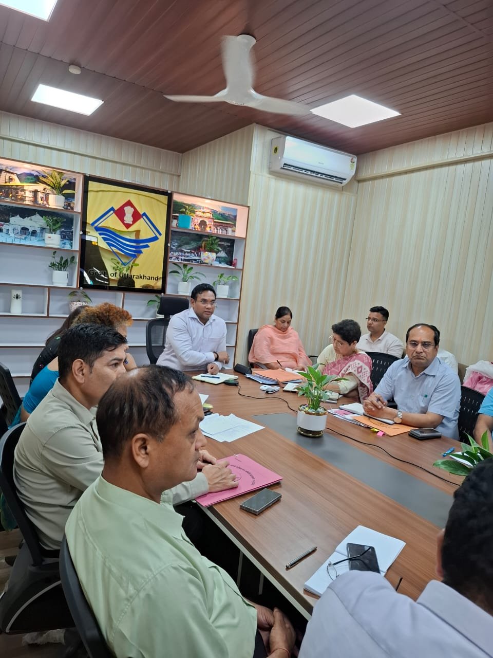 चारधाम यात्रा 2025 के लिए सुदृढ़ स्वास्थ्य व्यवस्था सुनिश्चित , यात्रा मार्ग पर व्यापक चिकित्सा प्रबंध… चारधाम यात्रा 2025 के लिए सुदृढ़ स्वास्थ्य व्यवस्था सुनिश्चित , यात्रा मार्ग पर व्यापक चिकित्सा प्रबंध…