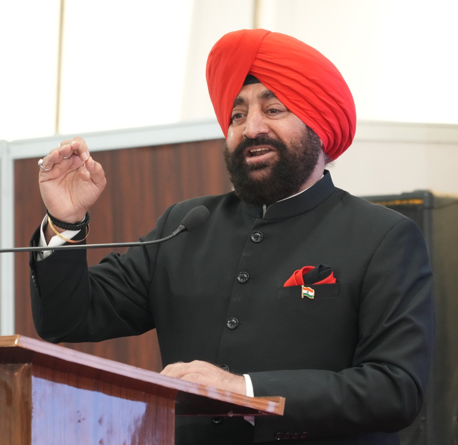 देहरादून में आयोजित हुआ ‘सूर्या ड्रोन टेक 2025’’ कार्यक्रम ,राज्यपाल ने प्रदर्शनी का किया उद्घाटन ….. देहरादून में आयोजित हुआ ‘सूर्या ड्रोन टेक 2025’’ कार्यक्रम ,राज्यपाल ने प्रदर्शनी का किया उद्घाटन …..